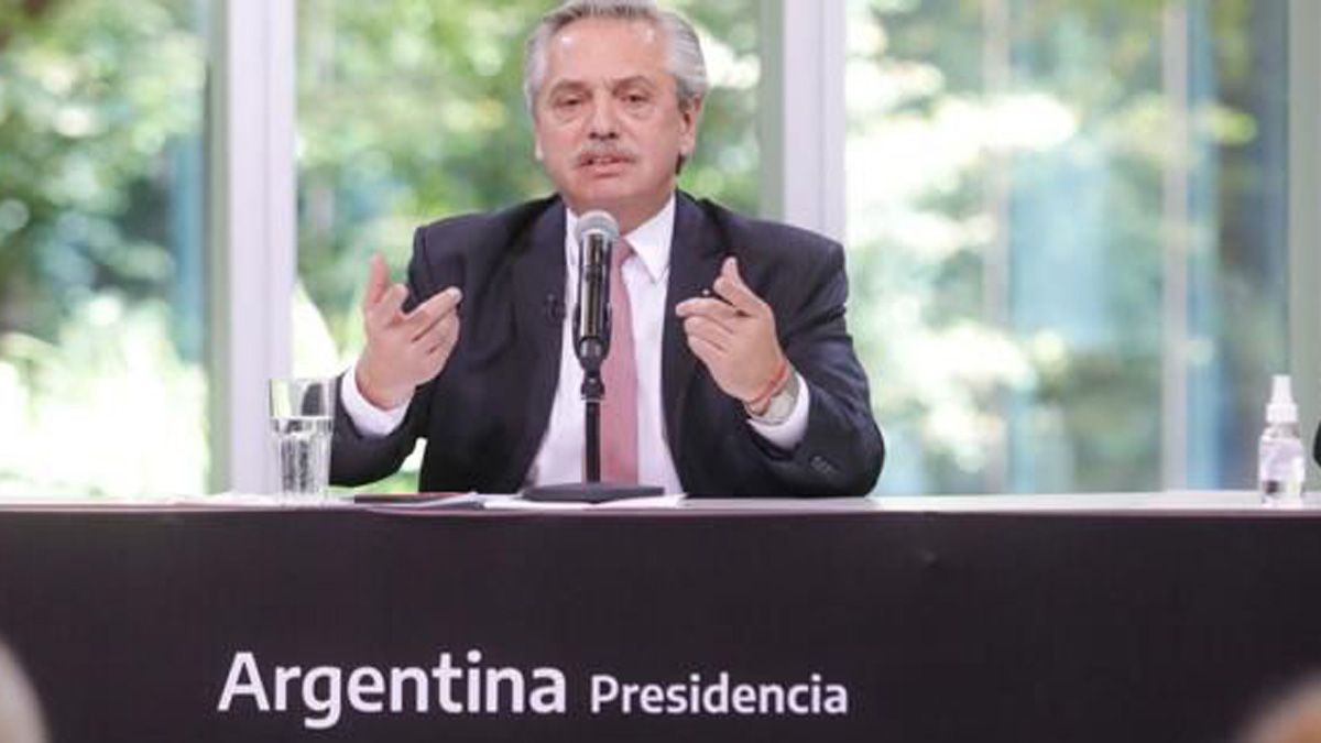 La imagen política de Alberto Fernández continúa cayendo según una encuesta nacional que hizo Reale Dalla Torre. 