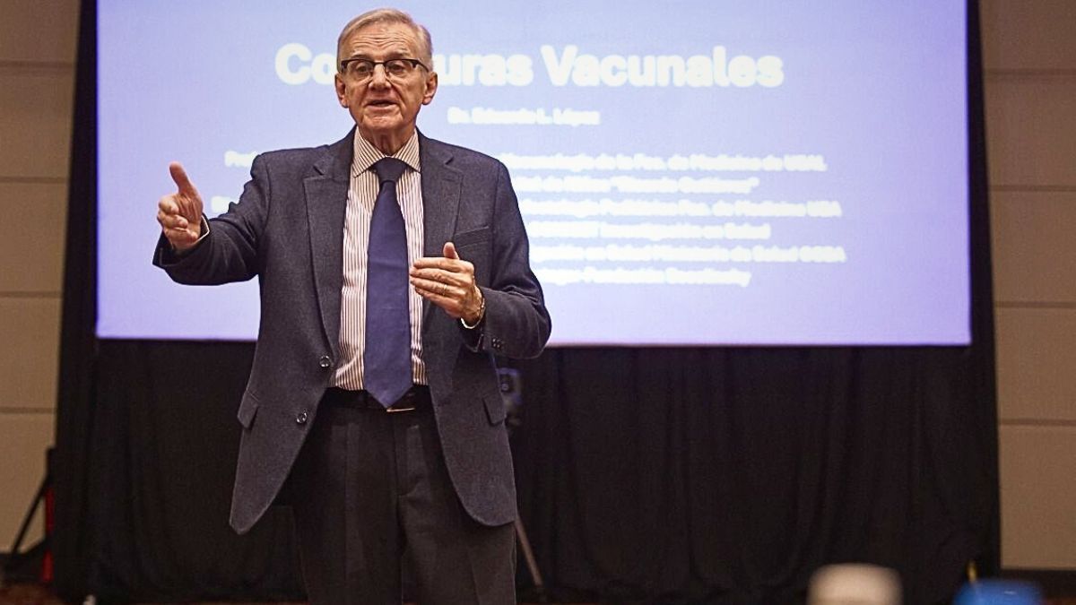 El reconocido infectólogo especialista en Covid 19 estuvo en Mendoza para analizar la caída en la cobertura de vacunas