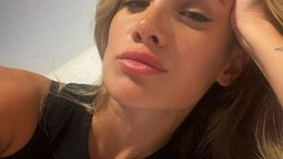 Camila Homs se suma al animal print en clave calzas ultra XS