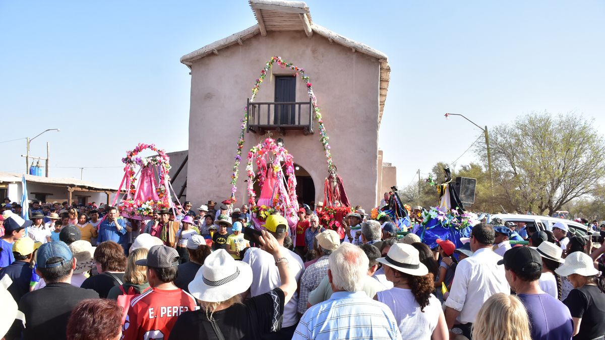 La fe, la tradición y el turismo se sumaron en las Lagunas del Rosario, en Lavalle.