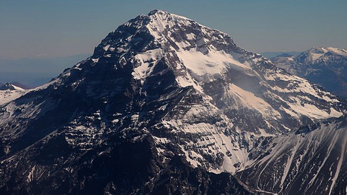 Un andinista ruso de 61 años se transformó este domingo en la madrugada en el segundo fallecido en el Aconcagua, para la temporada 2022. El primero fue el ex militar Claudio Marengo, quien cayó en la zona de La Canaleta el pasado 10 de enero.