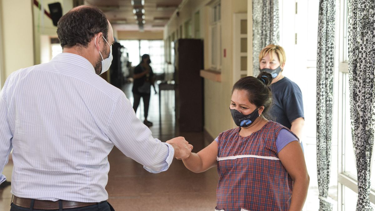 El director General de Escuelas, José Thomas, pidió a la comunidad extremar los cuidados para que las escuelas puedan seguir abiertas durante este 2021.