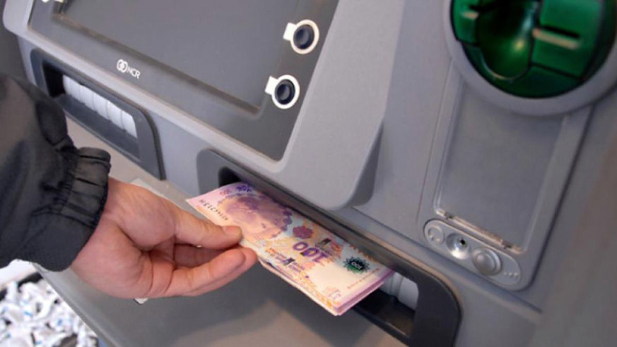 El medio aguinaldo es un ingreso muy esperado por los trabajadores y trabajadoras registrados, ya que permite solucionar problemas econ&oacute;micos.