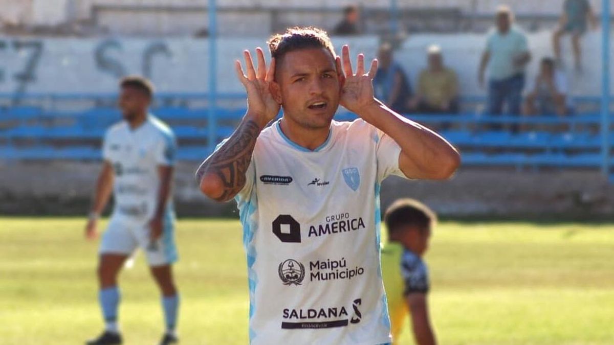 El delantero del Cele es un jugador muy rendidor y muy querido por el hincha.