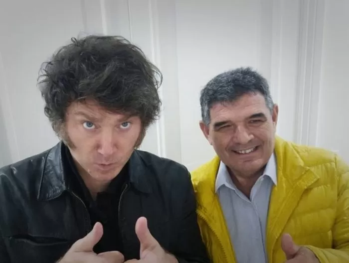 El presidente Javier Milei y el legislador del Parlasur Alfredo Olmedo. El presidente Javier Milei y el legislador del Parlasur Alfredo Olmedo.