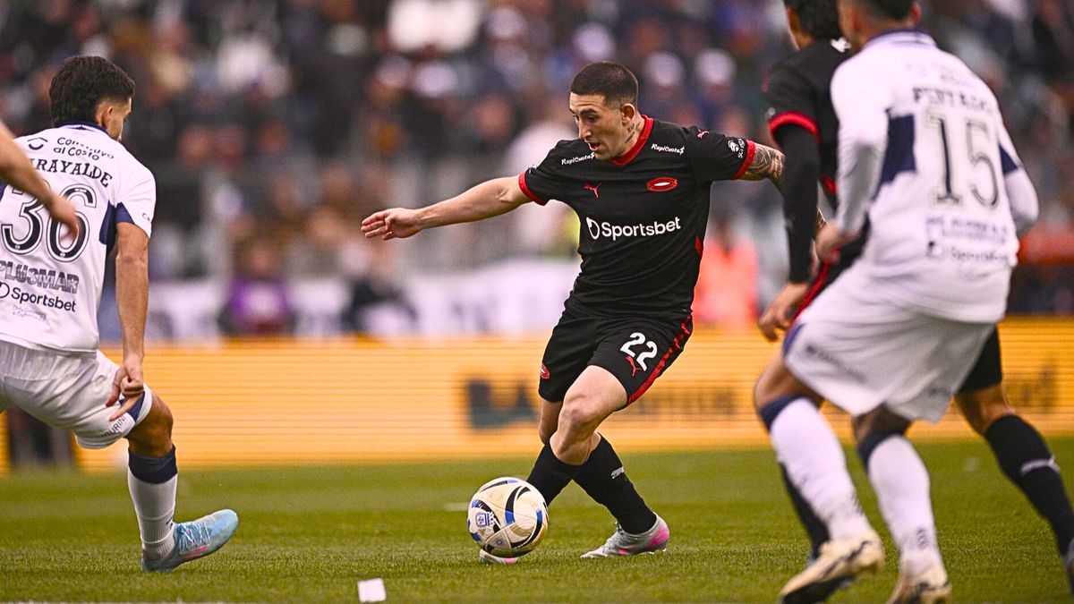 Independiente juega mal y no gana.