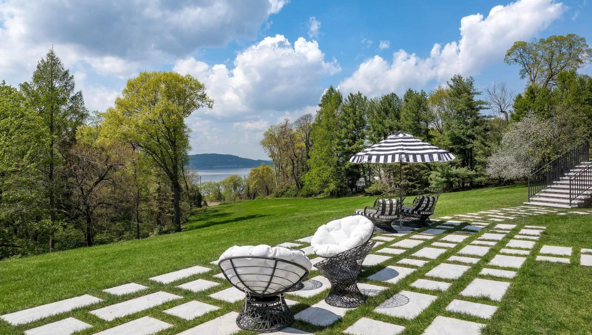 Cómo es la mansión que Catherine Zeta-Jones y Michael Douglas venden en Nueva York. Cómo es la mansión que Catherine Zeta-Jones y Michael Douglas venden en Nueva York.