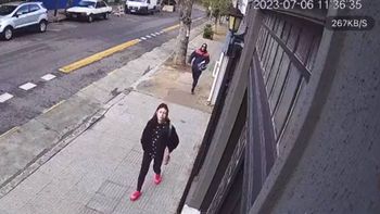 Video: perseguía a su ex con un arma y fue baleado por la Policía