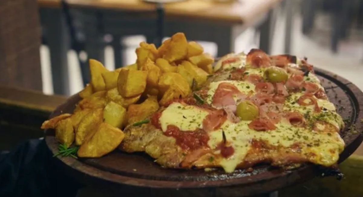En un clásico barrio de Buenos Aires, se puede disfrutar una buena experiencia: el bodegón porteño que se destaca por su tortilla de papas En un clásico barrio de Buenos Aires, se puede disfrutar una buena experiencia: el bodegón porteño que se destaca por su tortilla de papas