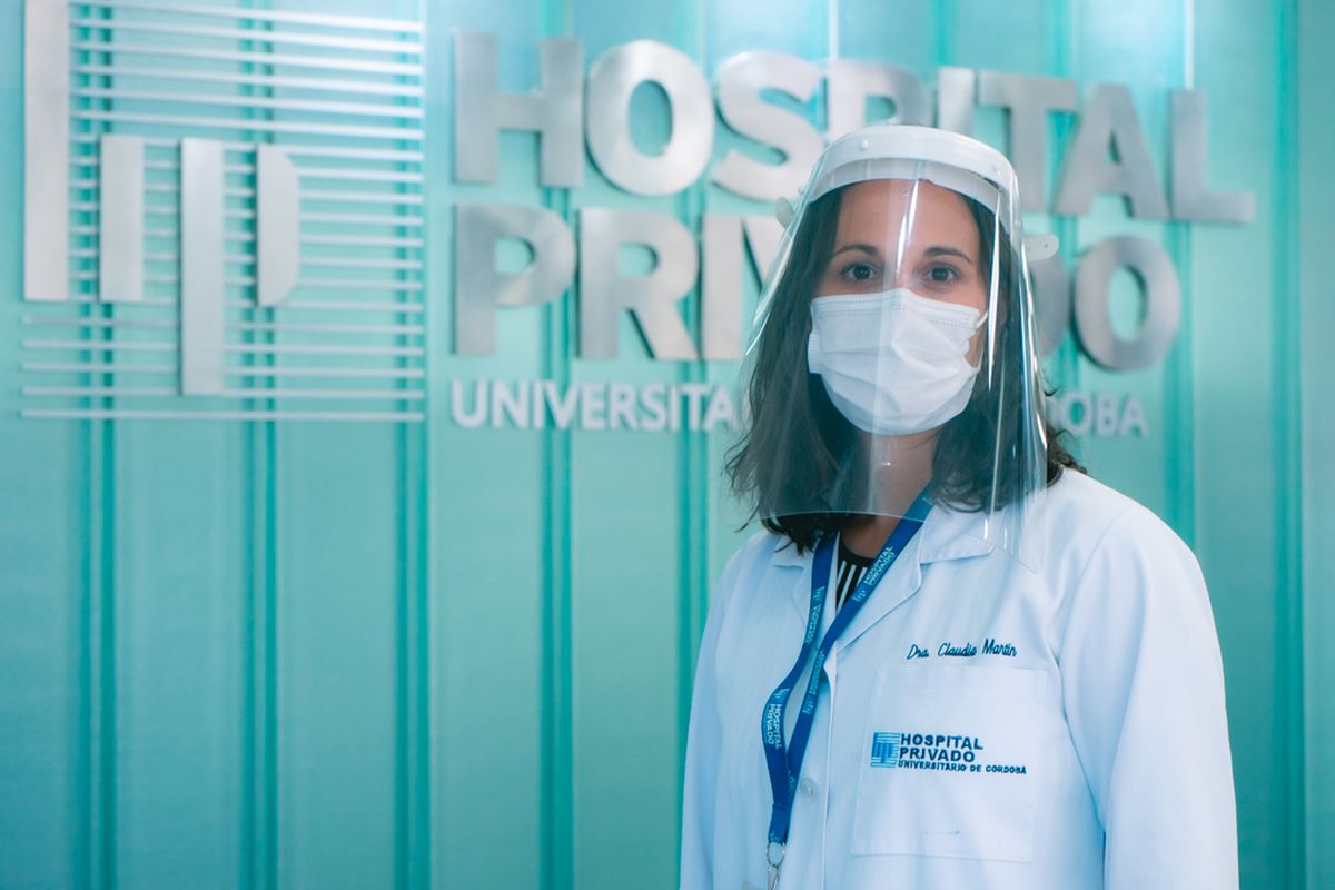 Dra. Claudia Mart&iacute;n, jefa del Programa de Oncogen&eacute;tica en Hospital Privado.
