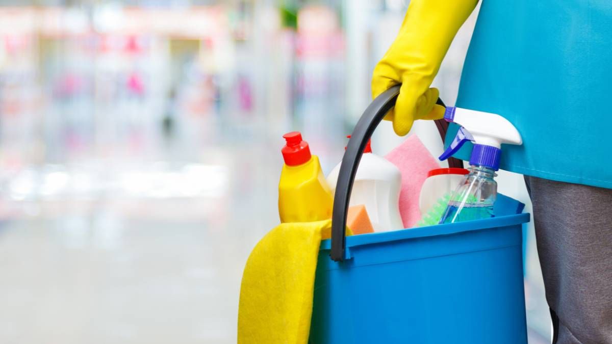 A veces se comenten algunos errores en el uso de la lavandina dependiendo del truco casero de limpieza que se realice. A veces se comenten algunos errores en el uso de la lavandina dependiendo del truco casero de limpieza que se realice.