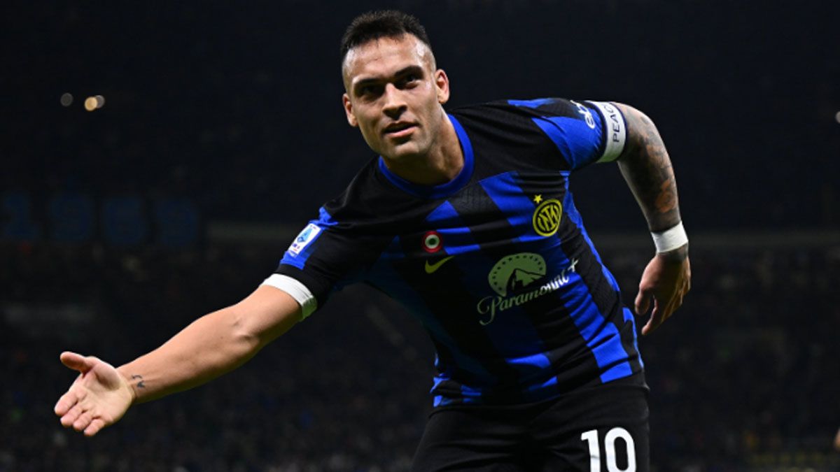 Lautaro Martínez. El Toro anotó 24 goles en el Calcio de Italia, la misma cantidad de goles que Erling Haaland en la Premier League inglesa. Lautaro Martínez. El Toro anotó 24 goles en el Calcio de Italia, la misma cantidad de goles que Erling Haaland en la Premier League inglesa.