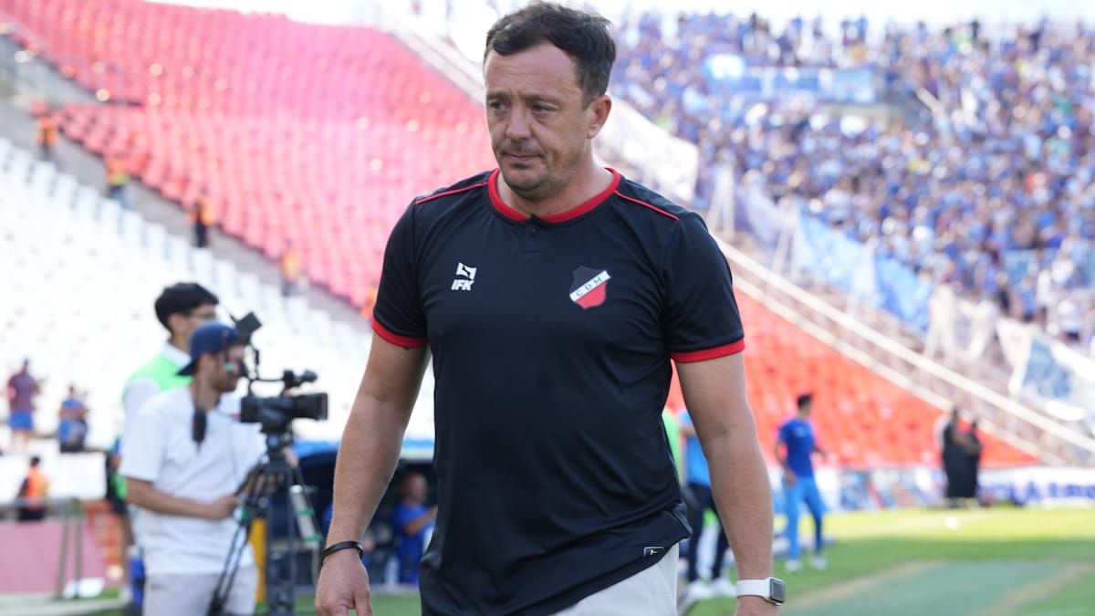 Alexis Matteo afronta el mal momento del Deportivo Maip&uacute;.