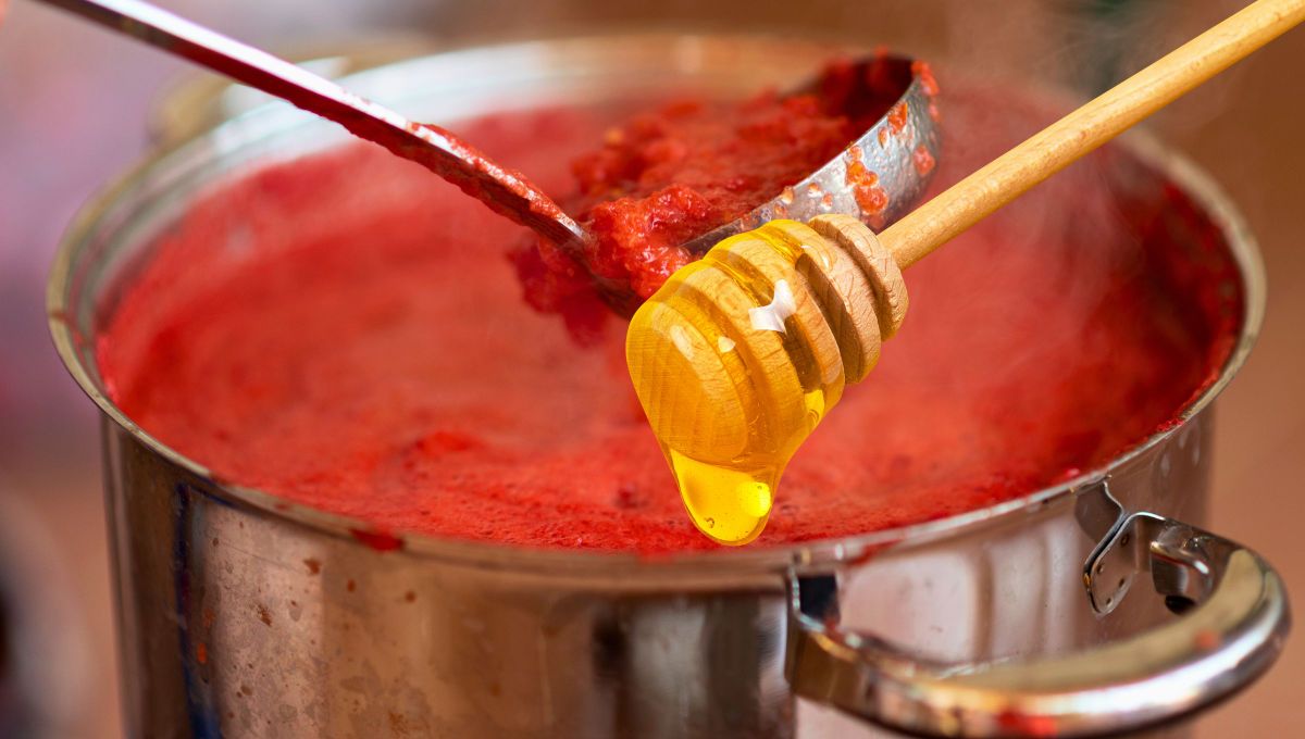 Por qué hay que ponerle una cucharada de miel a la salsa de tomate y para qué sirve