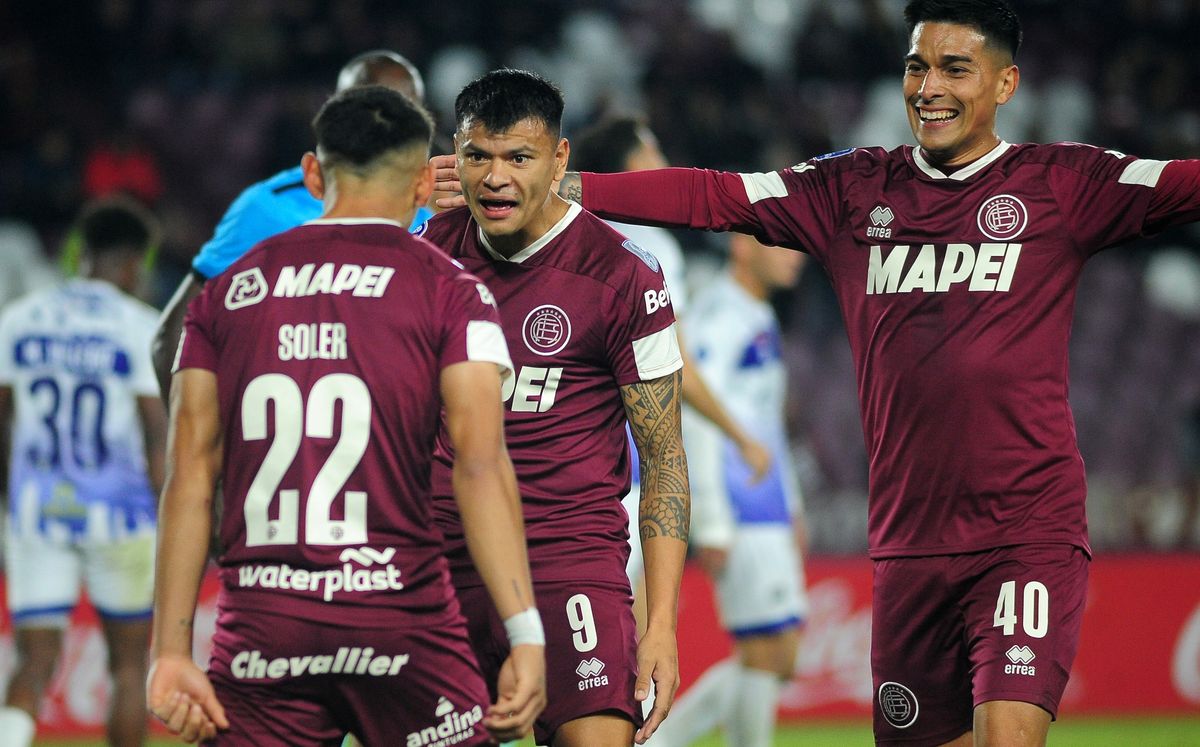 Lanús gano, goleò y está invicto en la Copa Sudamericana.