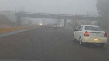 La niebla y la neblina en Mendoza provocaron poca visibilidad en rutas y accesos La niebla y la neblina en Mendoza provocaron poca visibilidad en rutas y accesos