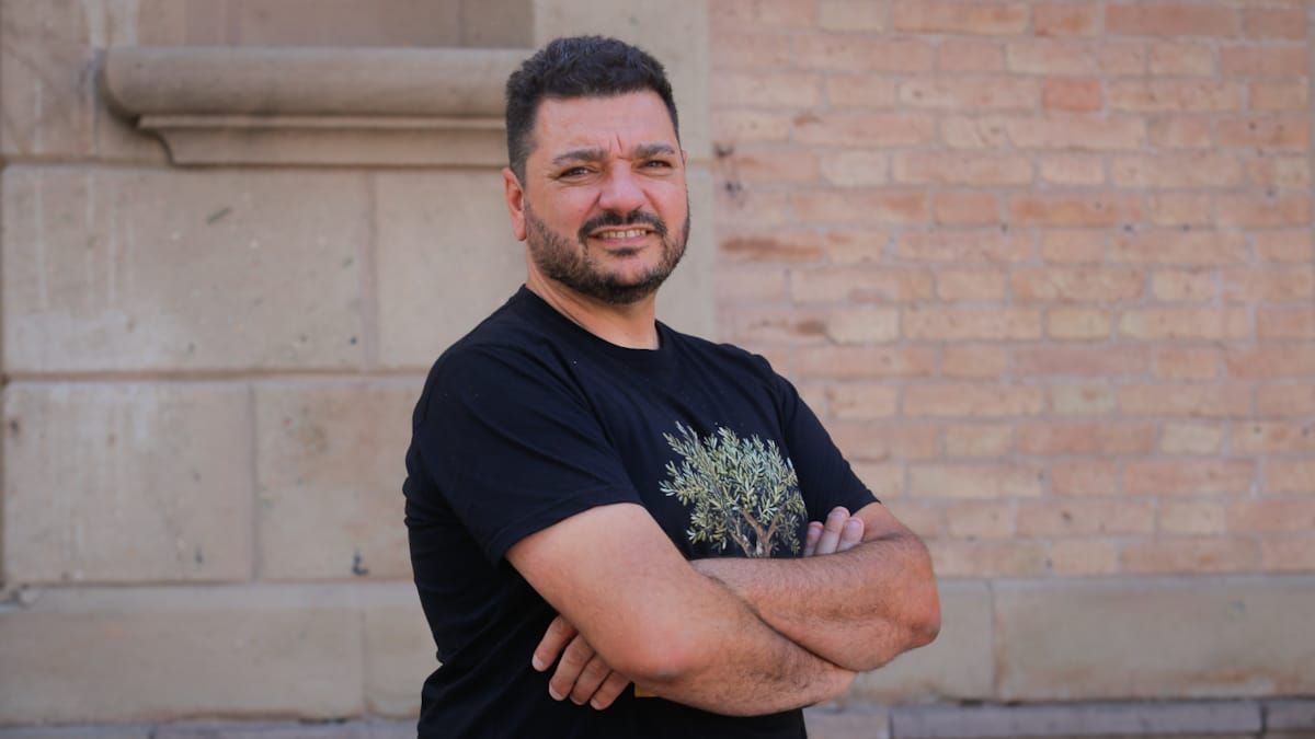 Al rescatar olivos de 150 años, Guardia busca reconvertir la olivicultura mendocina para devolverla a lugar protagónico que supo tener. Al rescatar olivos de 150 años, Guardia busca reconvertir la olivicultura mendocina para devolverla a lugar protagónico que supo tener.