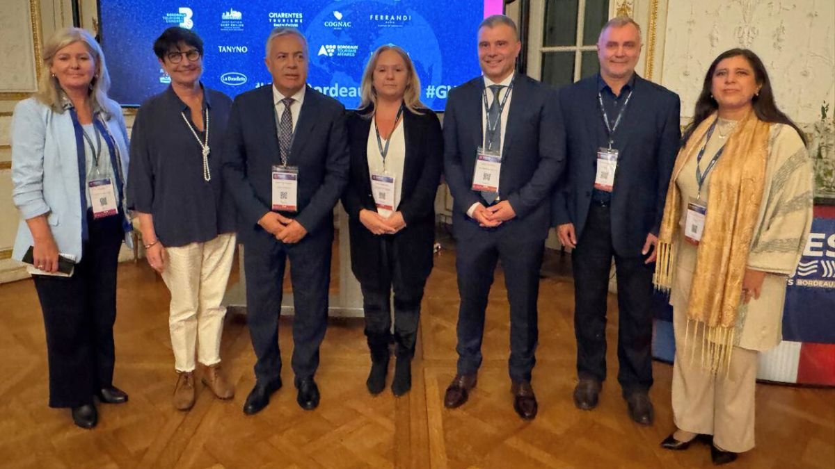 Cornejo llevó a Costarelli a Burdeos para mostrarle al mundo el proyecto de la Ciudad del Vino