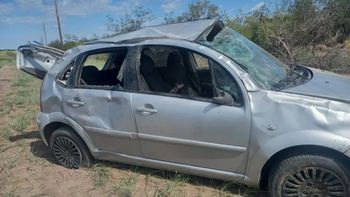 Cuatro turistas bonaerenses volcaron camino a San Rafael y fueron internados