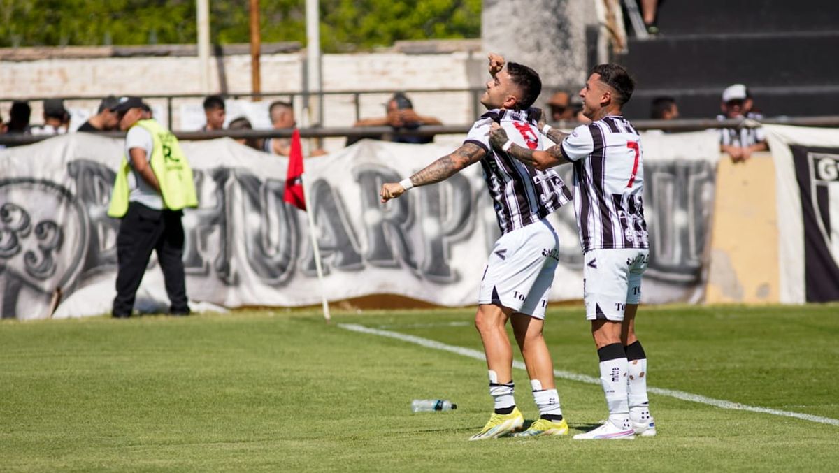 Nicolás Romano ya piensa en el choque ante Estudiantes de Buenos Aires, por los octavos de final del Reducido. Nicolás Romano ya piensa en el choque ante Estudiantes de Buenos Aires, por los octavos de final del Reducido.