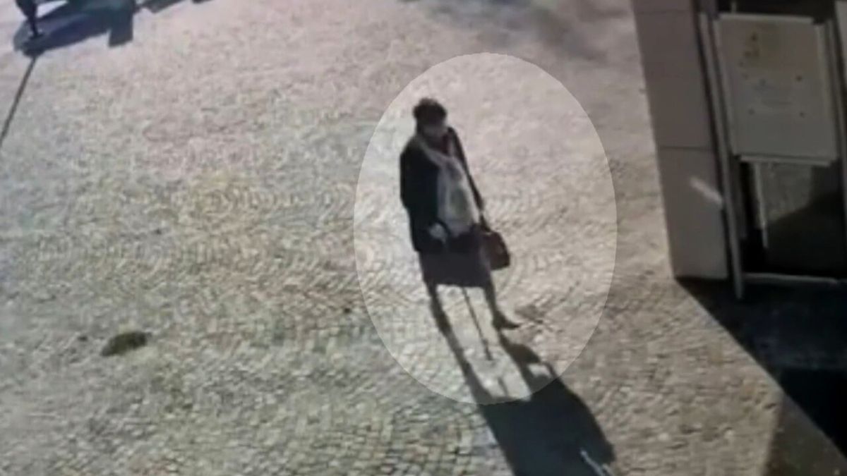 Así llegó el estafador a realizar un trámite simulando ser su madre. Así llegó el estafador a realizar un trámite simulando ser su madre.