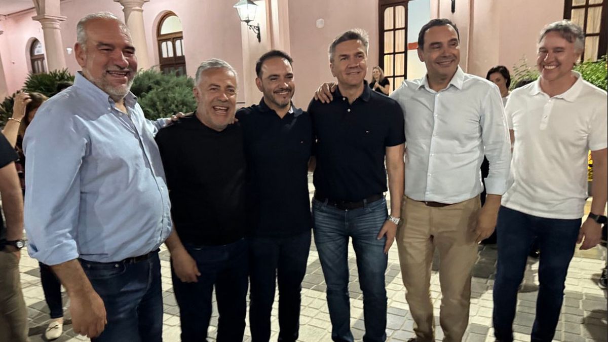 Los hermanos Gustavoy  Juan Pablo Valdés siguen al frente de Corrientes. Se imponían en las elecciones provinciales. Alfredo Cornejo los acompañó en las elecciones.