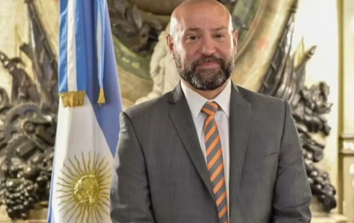 Diego Spagnuolo. Podría ser detenido.