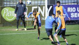 Muchos chicos y pocos titulares