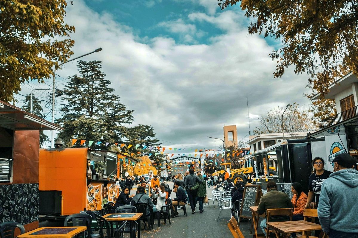 Este domingo se realizará la II edición del Festival Nacional de la Nuez y de los Vinos de Altura.