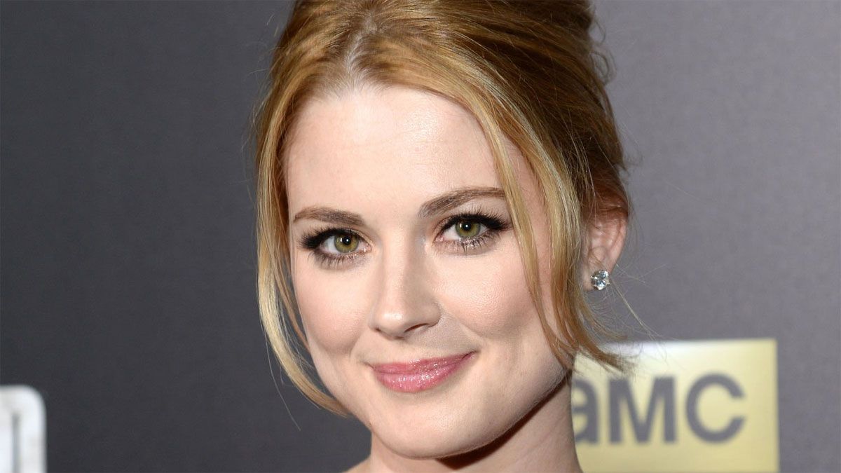 La actriz Alexandra Breckenridge interpreta a Mel en la serie de Netflix.