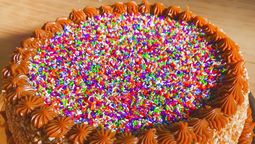 La decoración de una torta de cumpleaños dejó a un niño de 2 años en coma.