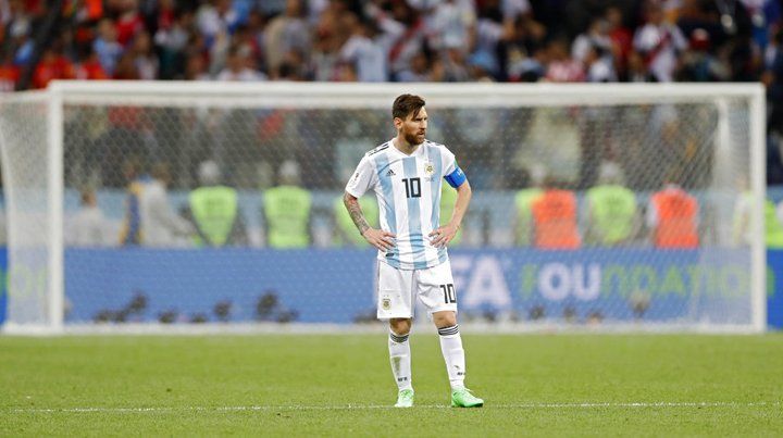 ¡La peor pesadilla! Argentina fue goleada y depende de un milagro