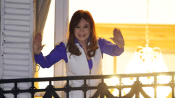 cristina kirchner supero el nuevo control y seguira con prision domiciliaria