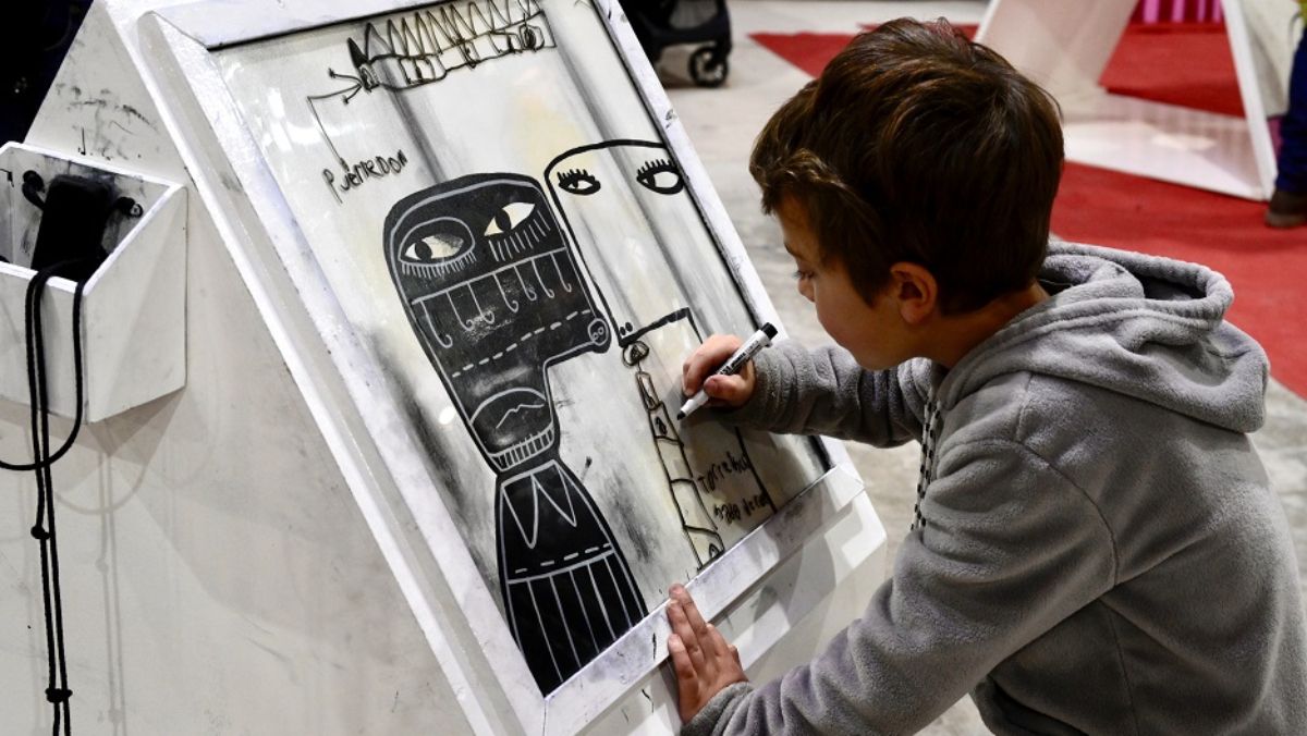 Interacción: Los chicos también puede inspirarse y realizar sus propias obras artísticas. Interacción: Los chicos también puede inspirarse y realizar sus propias obras artísticas.