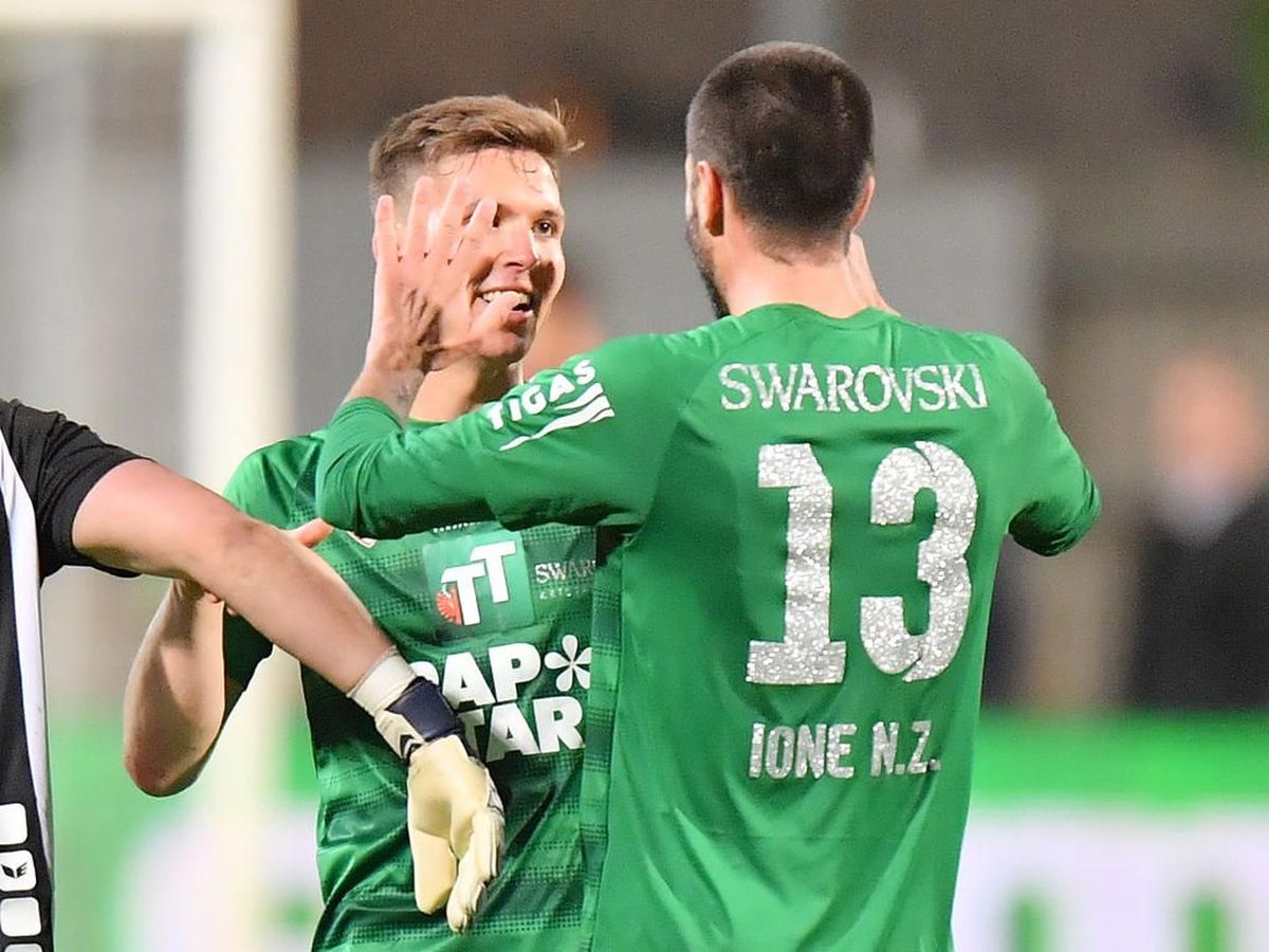 Firma joyera: Diana Langes Swaroski imprimió su sello en las camisetas de fútbol del club que preside desde 2013. Firma joyera: Diana Langes Swaroski imprimió su sello en las camisetas de fútbol del club que preside desde 2013.