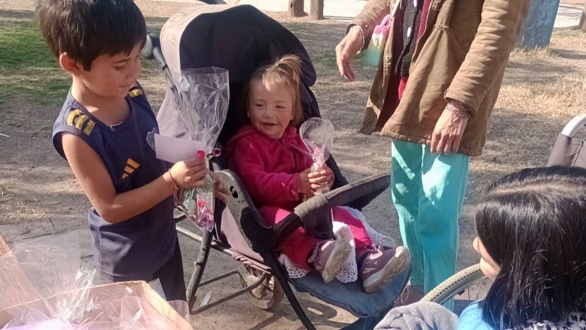 Los niños felices y Jazmín mucho más en este Día del Niño Los niños felices y Jazmín mucho más en este Día del Niño