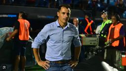 Guillermo Farré puede ser el DT del Lobo.