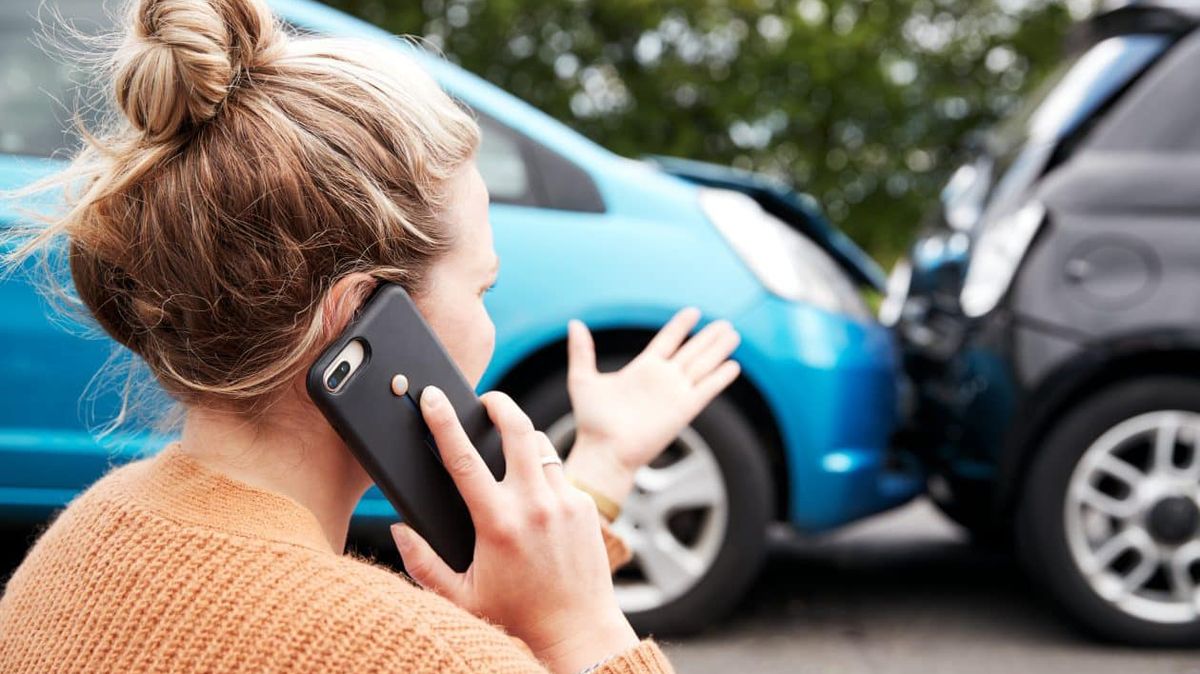 Ley de tránsito: qué hacer si me chocan el auto estacionado