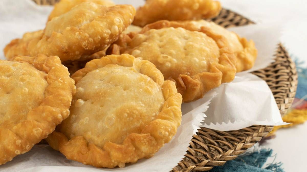 Recetas: pasteles fritos rellenos de queso. Foto: gentileza harinas.monisa.