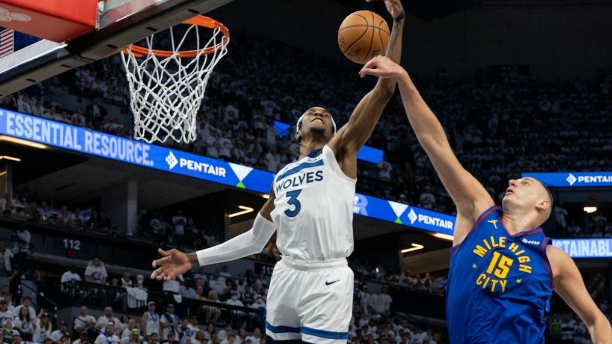Wolves vs Nuggets jugarán hoy un apasionante juego 4.