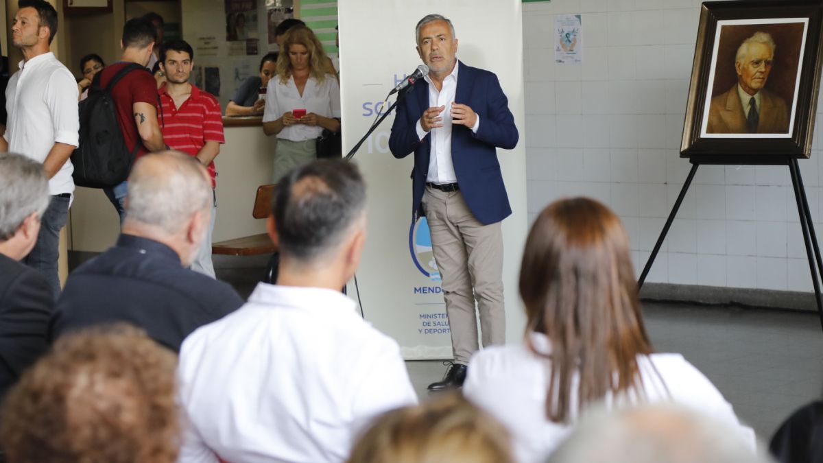 El gobernador Alfredo Cornejo participó este viernes del acto por los 100 años del hospital Schestakow de San Rafael. El gobernador Alfredo Cornejo participó este viernes del acto por los 100 años del hospital Schestakow de San Rafael.