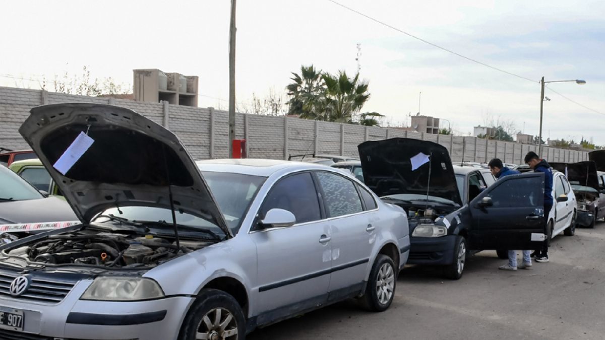 Este jueves se pondrán ver los vehículos que irán a remate. Este jueves se pondrán ver los vehículos que irán a remate.