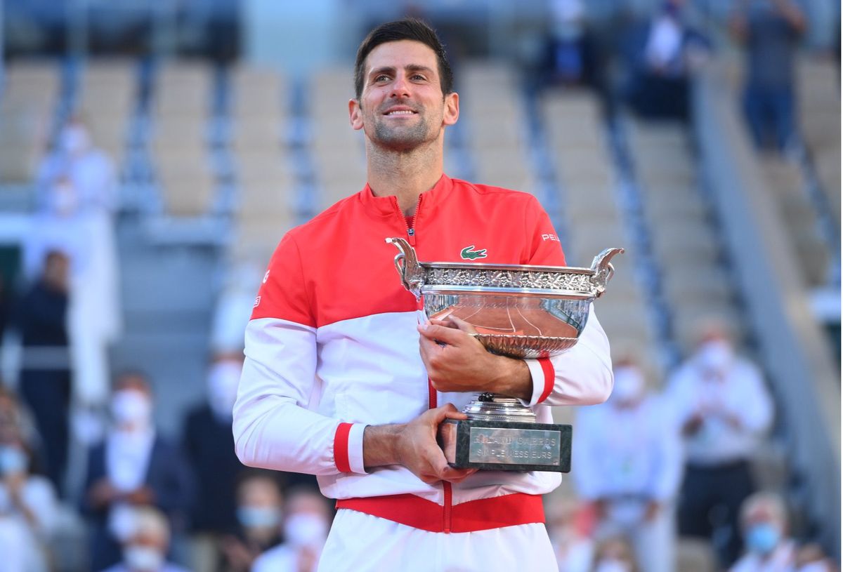 Djokovic derrotó a Tsitsipas y se coronó en Roland Garros 