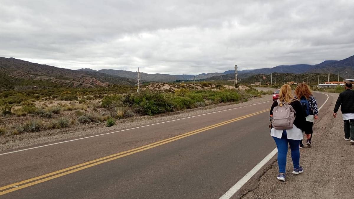 Una imagen que refleja el esfuerzo diario para llegar a dar clases. Una imagen que refleja el esfuerzo diario para llegar a dar clases.