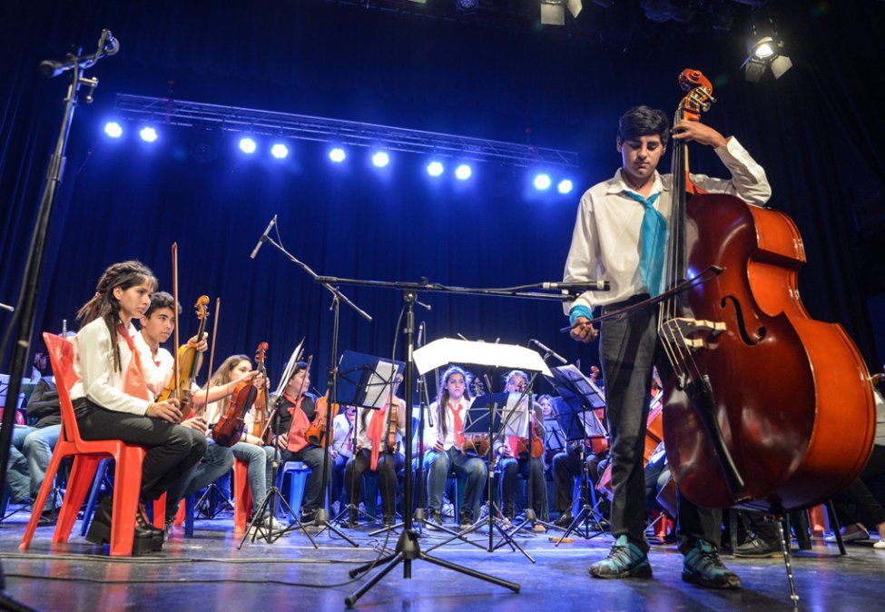 La orquesta del barrio La Favorita y su muestra de fin de año