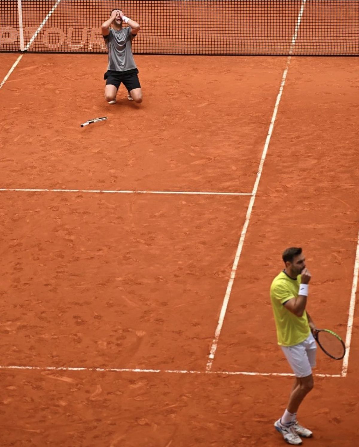 Horacio Zeballos alcanzó el número uno del mundo, mientras Guillermo Vilas sigue esperando el reconocimiento de la ATP. Horacio Zeballos alcanzó el número uno del mundo, mientras Guillermo Vilas sigue esperando el reconocimiento de la ATP.