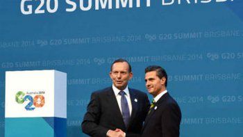 Peña Nieto regresó a México en medio de la crisis por el asesinato de los 43 estudiantes