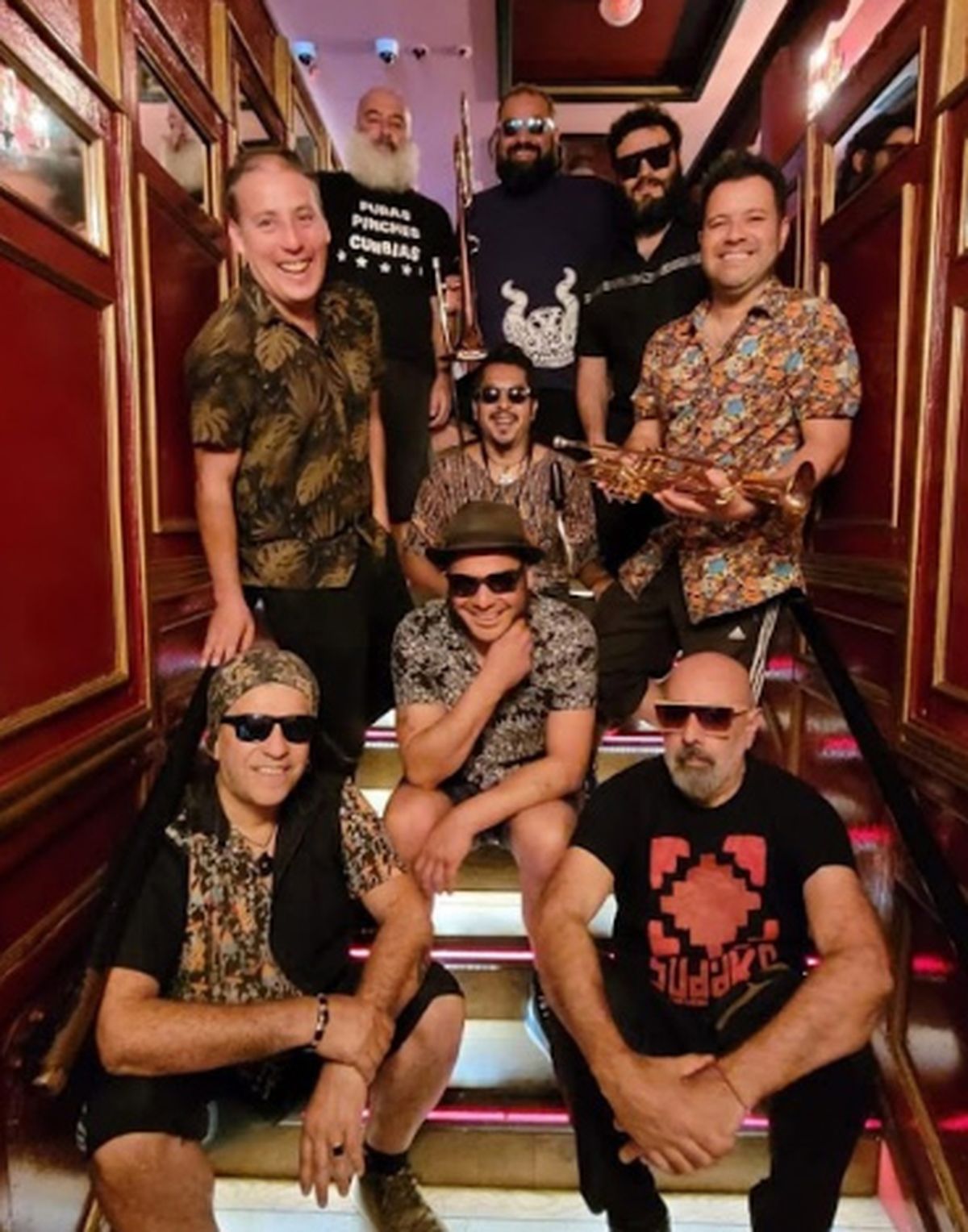 Chico Trujillo, referentes de la cumbia chilena. Chico Trujillo, referentes de la cumbia chilena.