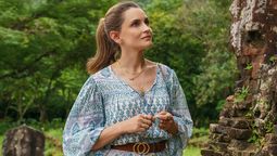 La actriz Rachael Leigh Cook interpreta a Amanda Riley en la película de Netflix.