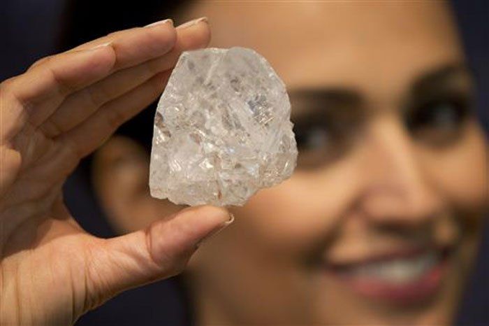 No logran subastar el diamante más grande